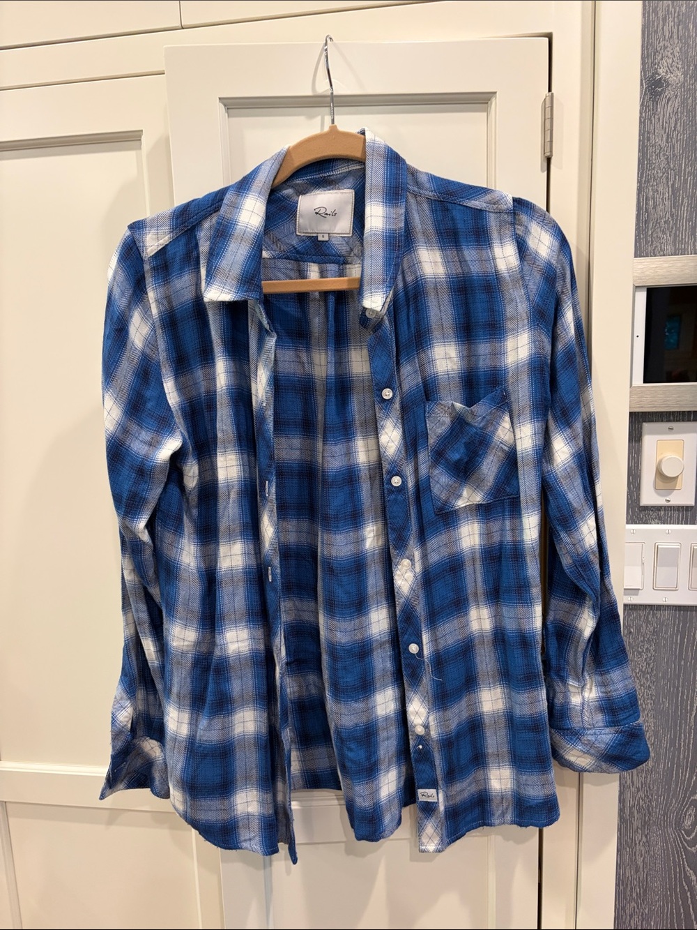 Rails women’s Blue and White Plaid Button-Down Shirt